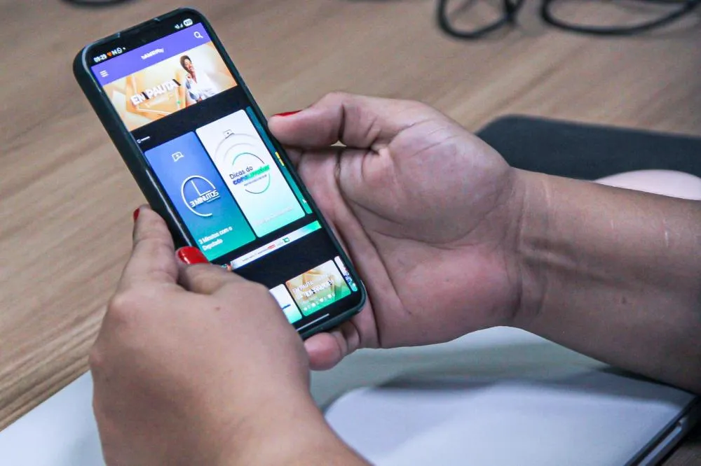 Assembleia Legislativa lança app e coloca TV pública direto no celular