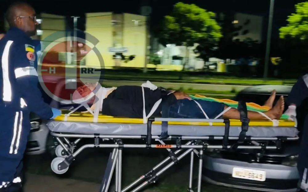 Pai pula de prédio para fugir de filho violento armado com faca