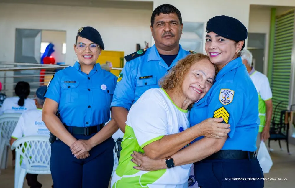 Idosos do Cabelos de Prata recebem palestra de orientação sobre violência doméstica