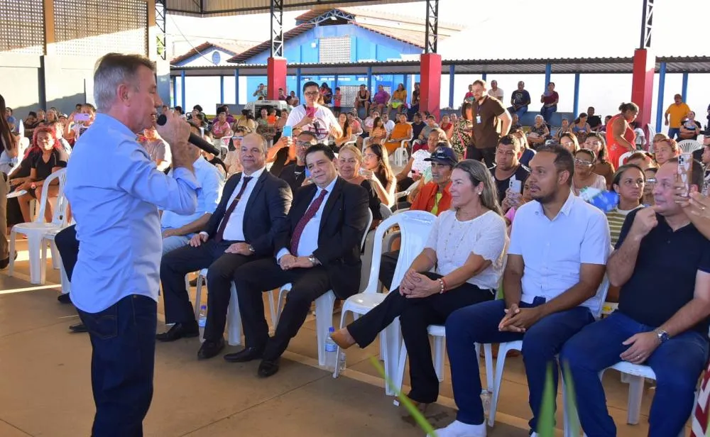 Governo de Roraima entrega 500 Escrituras Públicas no Vila Jardim