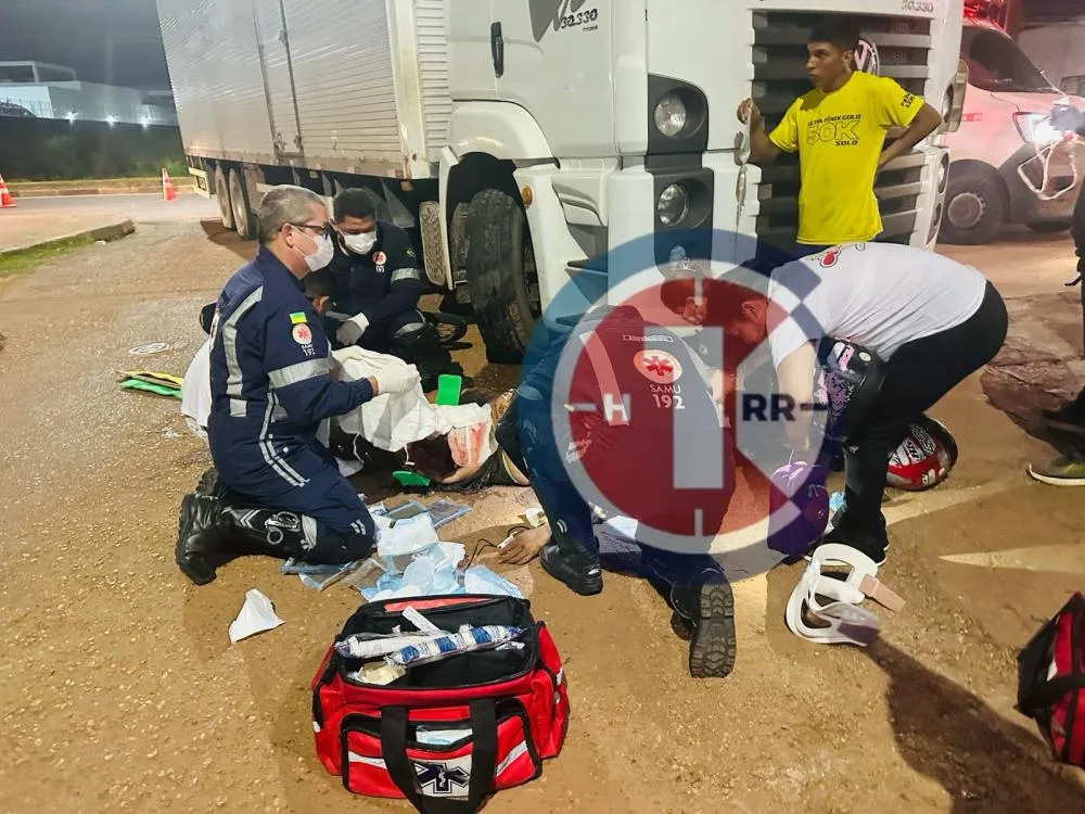Motociclista tem Perna Esmagada em Acidente entre Moto e Caminhão na Av. Centenário
