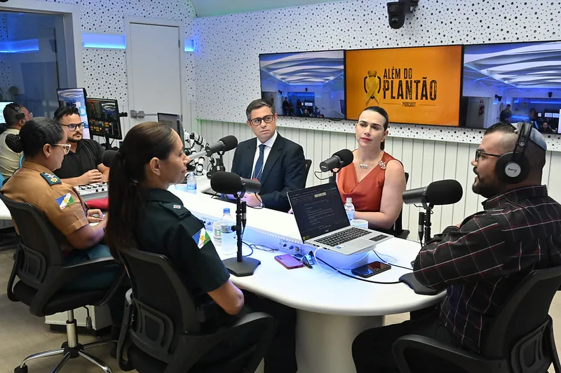 ‘Precisamos estar bem para cuidar dos outros’, afirmam agentes em podcast sobre saúde mental