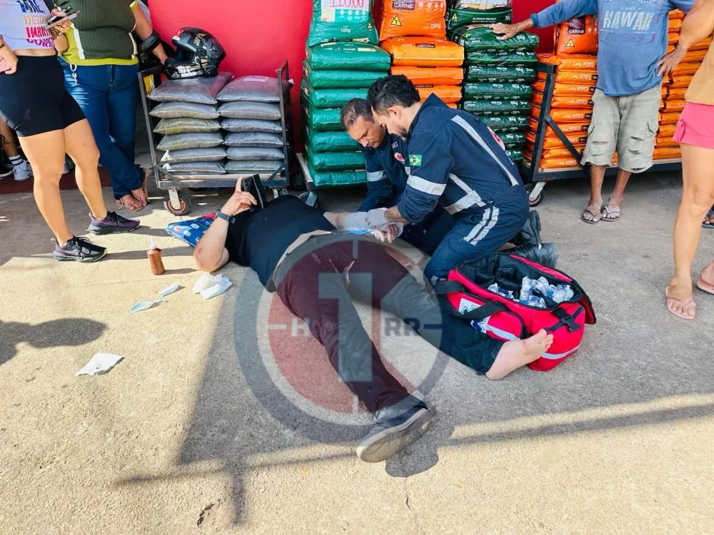 Colisão em Cruzamento deixa Motociclista Com Suposta Fratura no Braço no Senador Hélio Campos