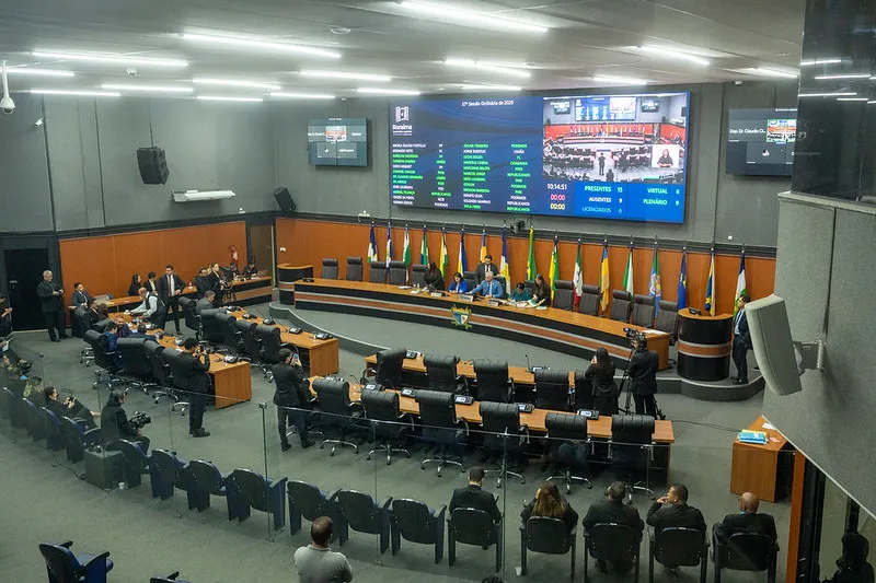 ALERR aprova capacitação em Libras para familiares de pessoas surdas