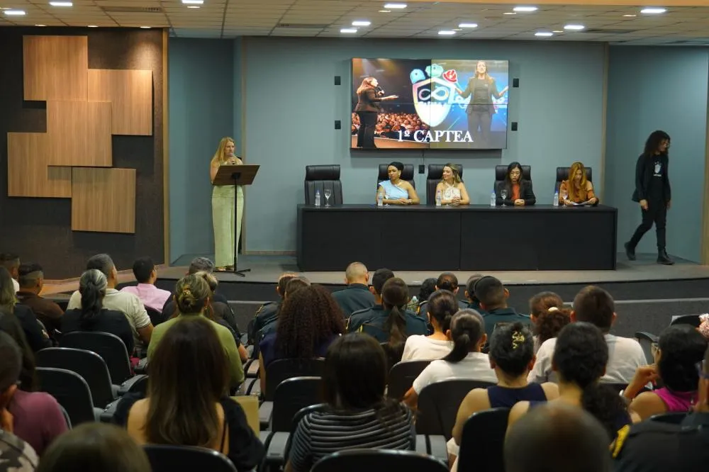 Comissão da Assembleia Legislativa capacita servidores da segurança pública para atendimento inclusivo a pessoas autistas