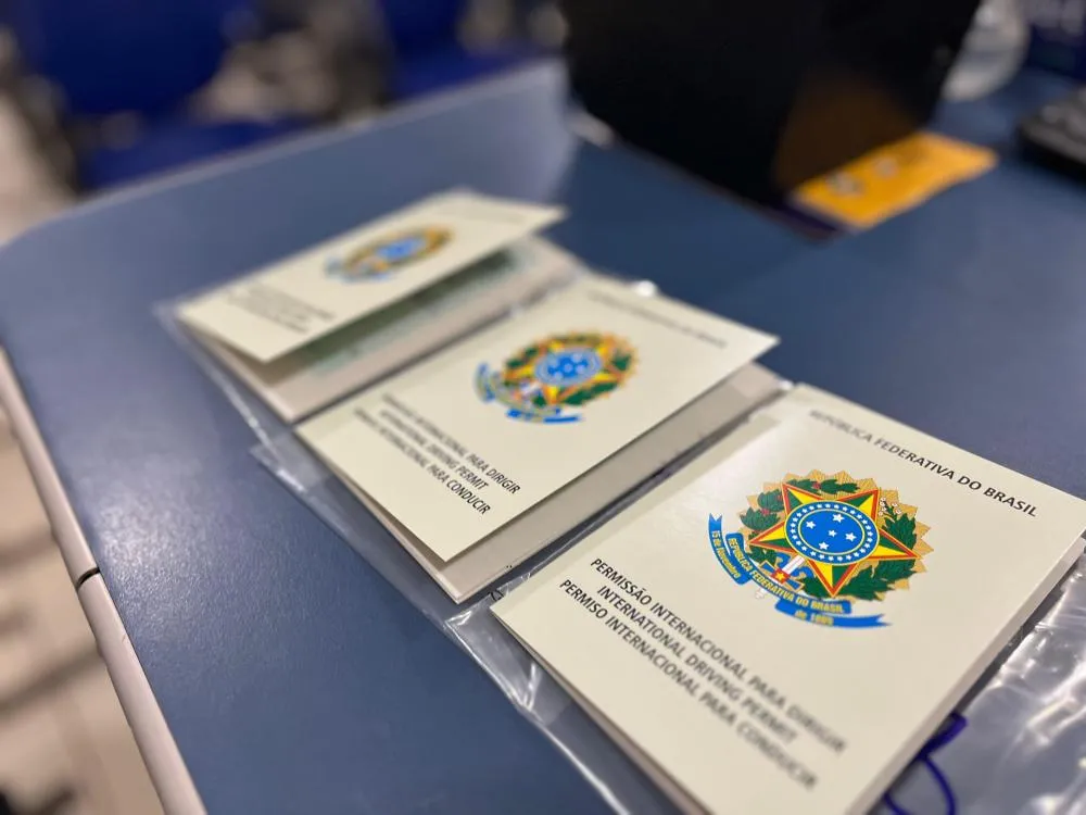 Motoristas de Roraima podem solicitar Permissão Internacional para Dirigir de forma 100% online
