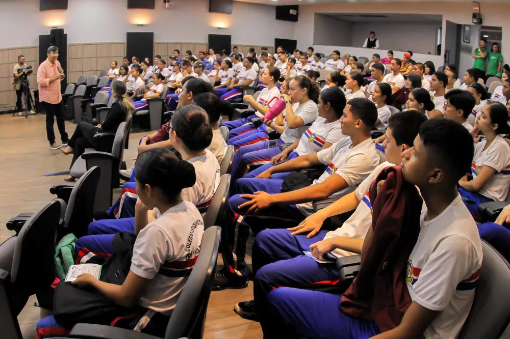 Inovem da ALERR promove teste vocacional com alunos do Colégio Maria dos Prazeres Mota