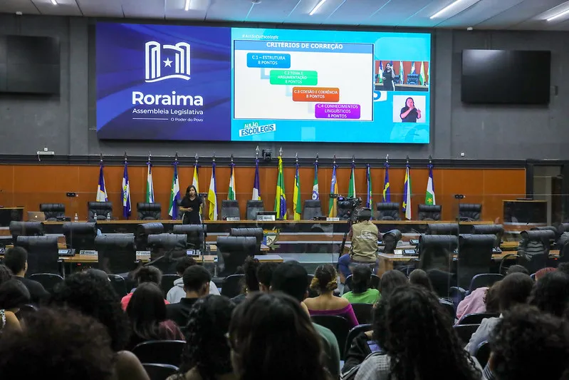 Escolegis promove aulão gratuito para concurso público da saúde de Boa Vista