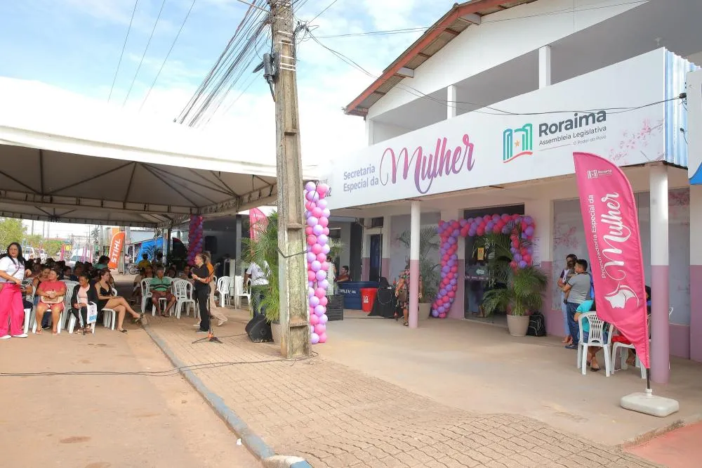 Secretaria Especial da Mulher leva serviços de saúde e bem-estar a Caroebe