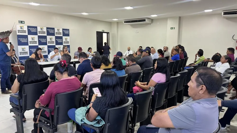 Seed, FNDE e lideranças indígenas discutem sobre reformas de escolas indígenas em Roraima