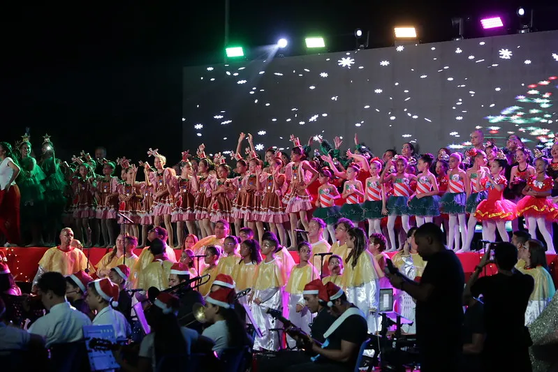 Espetáculo Árvore da Esperança emociona público no CCJuv