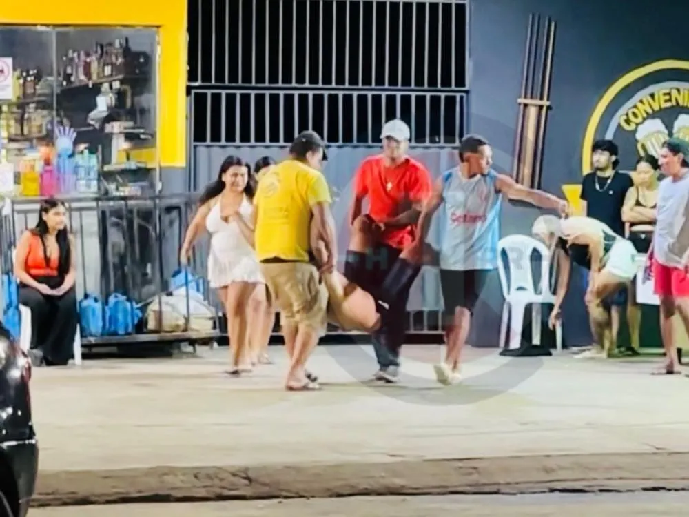 HOMEM É BALEADO COM TRÊS TIROS NO BAIRRO RAIAR DO SOL
