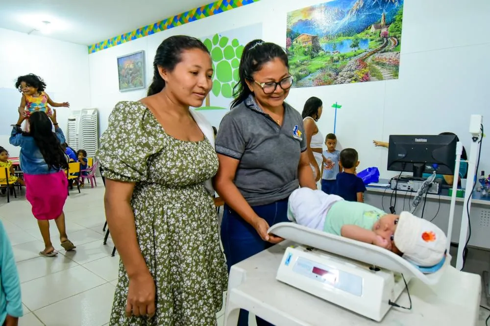 Beneficiários atendidos no CRAS Pintolândia participam de ação para atualizar dados de saúde