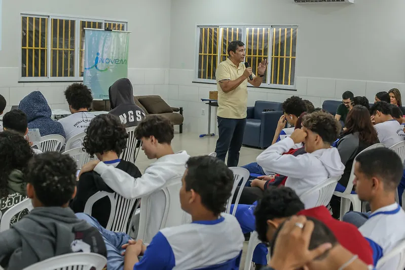 Inovem leva teste vocacional a estudantes da Escola Hildebrando Ferro Bitencourt