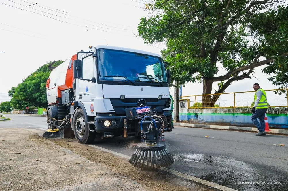 Patrulha da Chuva já removeu mais de 700 toneladas de resíduos e reforça ações com novos maquinários