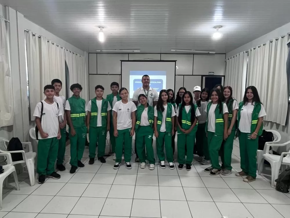 Sanitaristas Mirins de Boa Vista participam de palestra sobre desenvolvimento pessoal