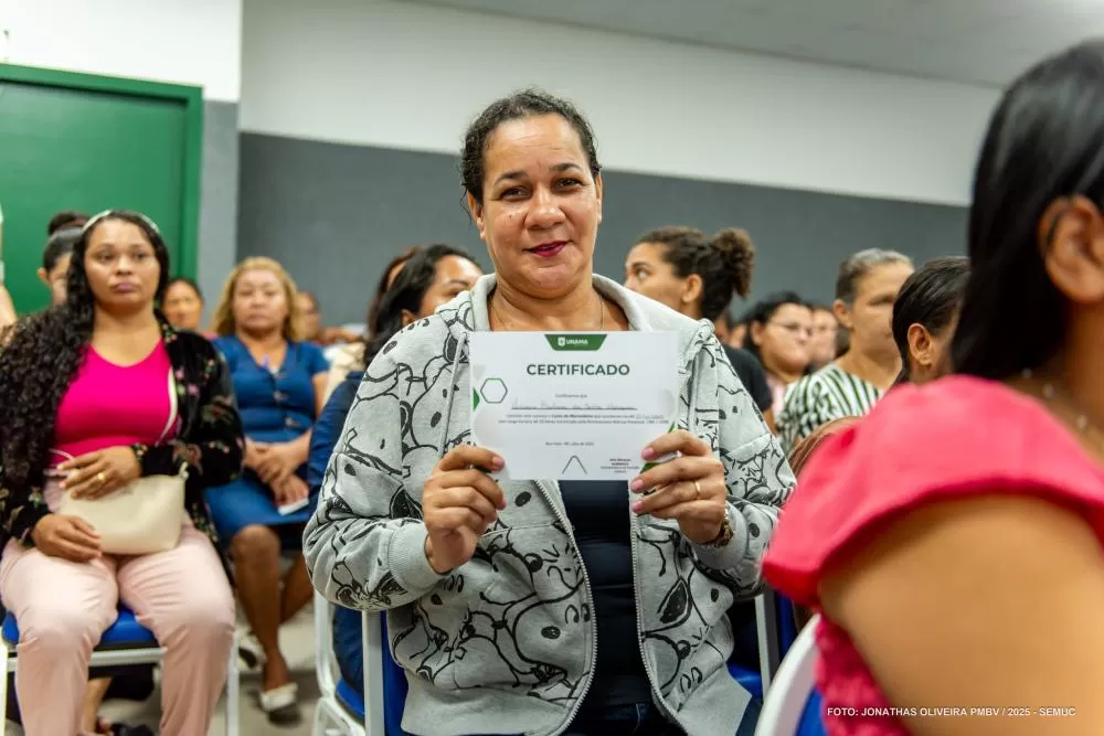 Merendeiras da Rede Municipal participam de capacitação para aprimorar preparo e qualidade da alimentação escolar