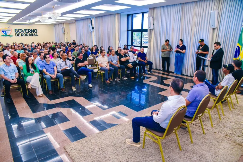 Governo de Roraima homologa progressões de 292 servidores da área tecnológica do Executivo