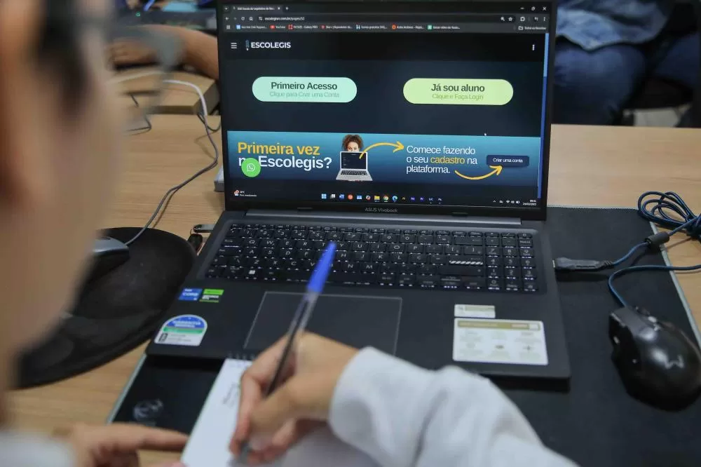 Escolegis disponibilizará 45 mil vagas em cursos EAD organizados por áreas de atuação